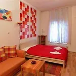 Claudia アパート
