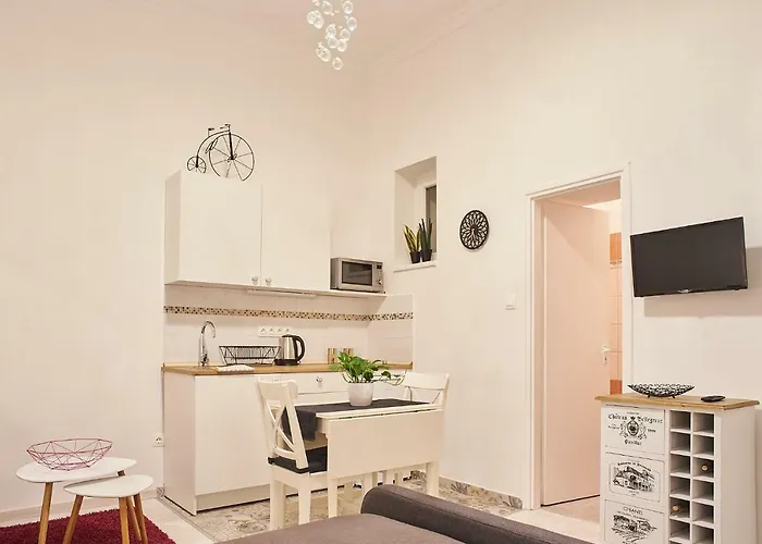 Apartament Claudia *