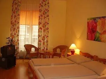 Claudia Apartman